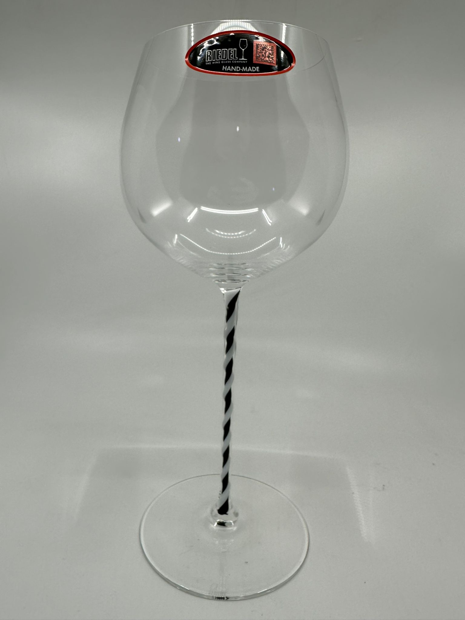 Riedel Fatto A Mano Oaked Chardonnay Black & White Twisted